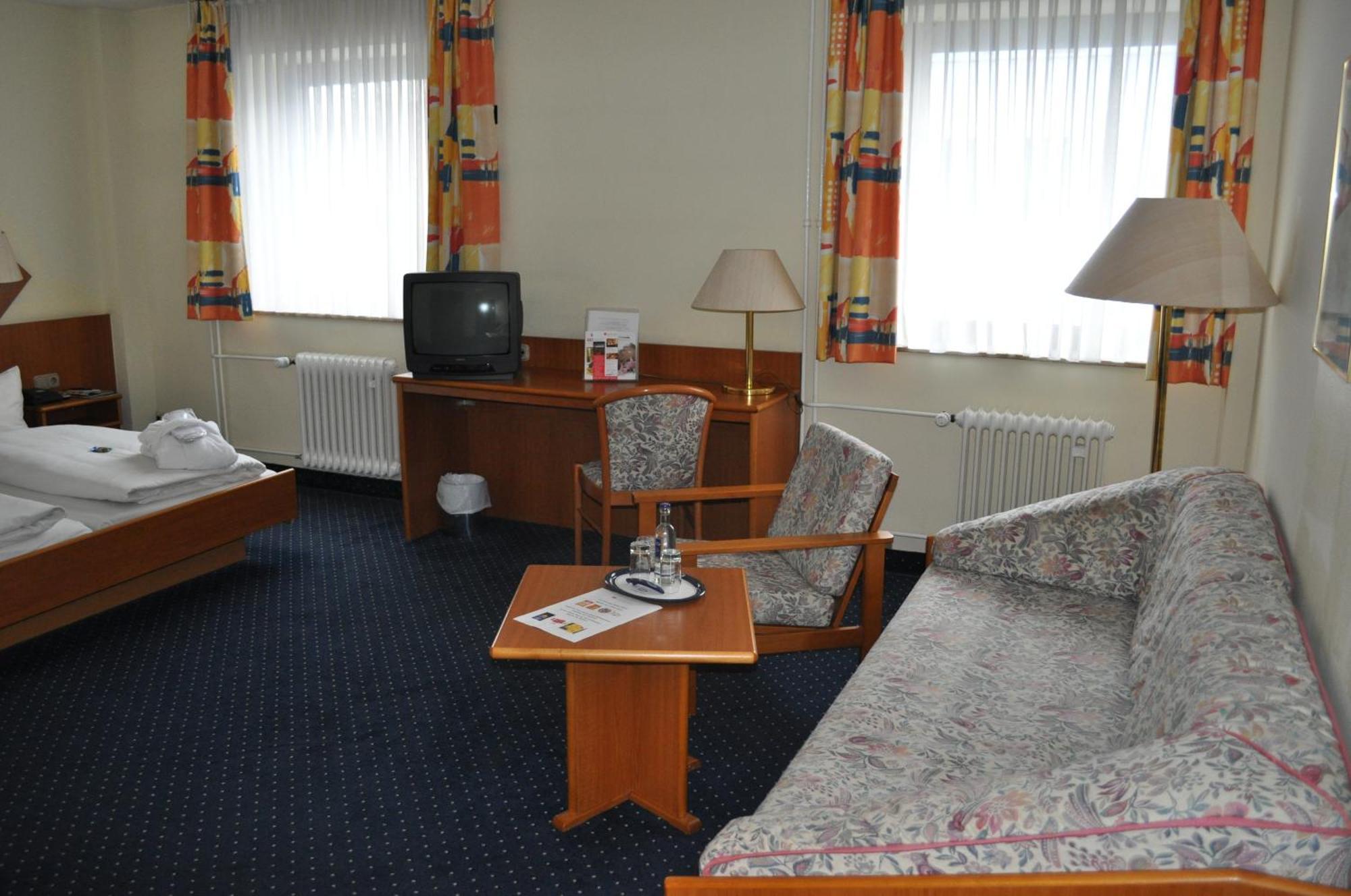 Trip Inn Hotel Frankfurt Airport Rüsselsheim Kültér fotó